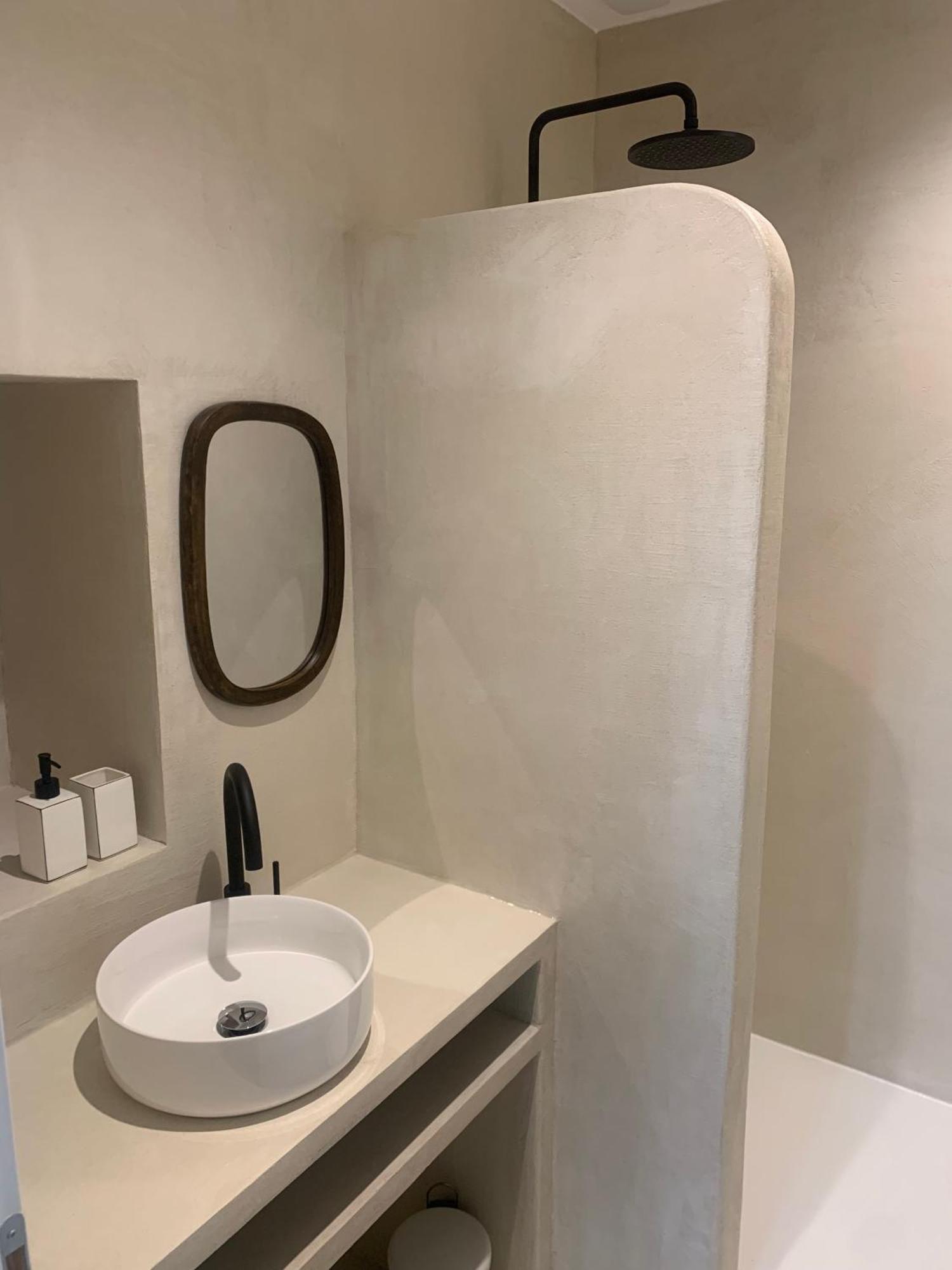 Casa Luba Apartment มงต์เปอลิเยร์ ภายนอก รูปภาพ