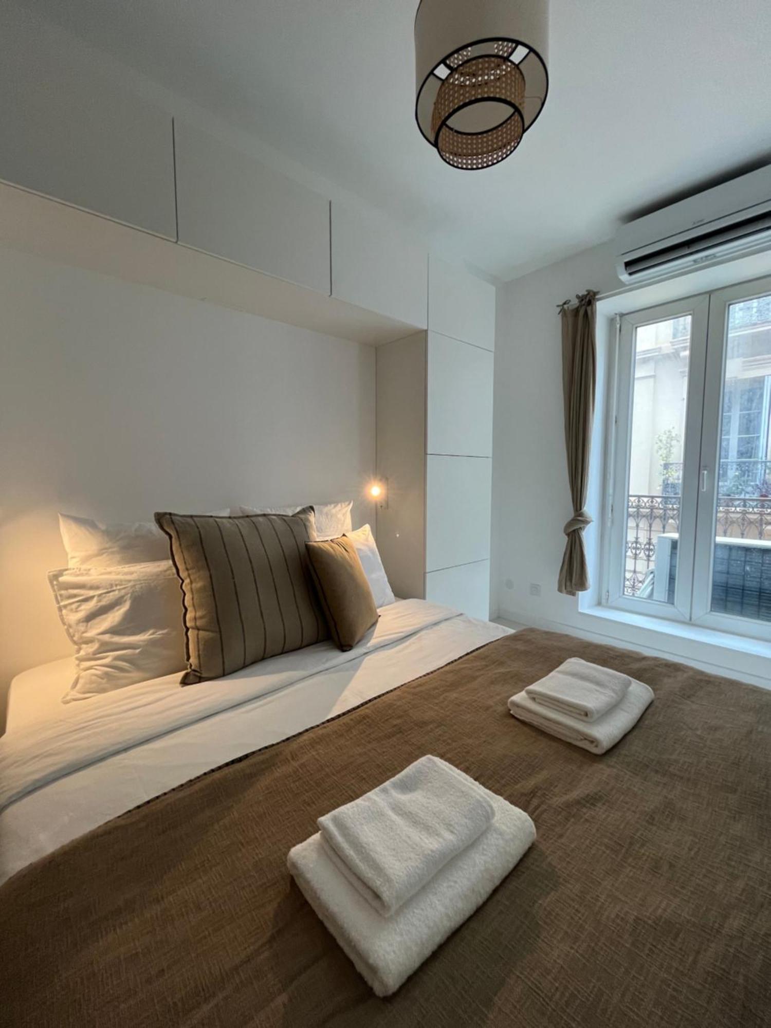 Casa Luba Apartment มงต์เปอลิเยร์ ภายนอก รูปภาพ
